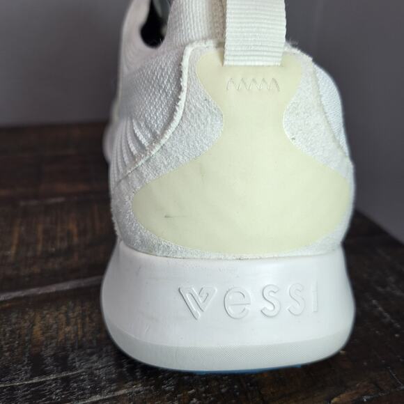 Vessi Everyday 2.0 Mens Size 10 Lace Up Waterproof Shoes Sneakers Polar White main image 4